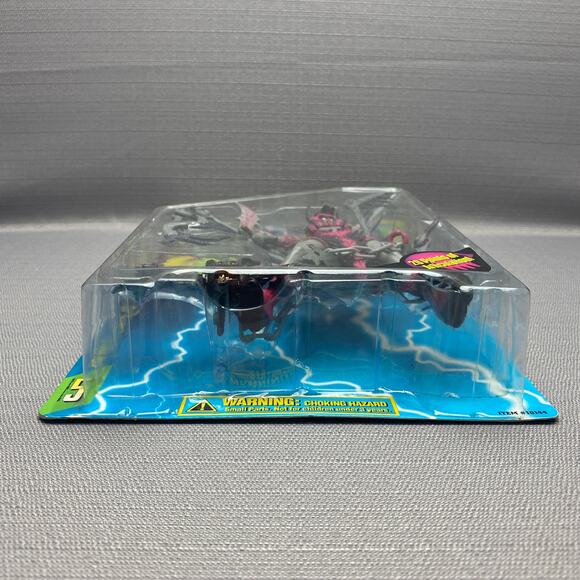 McFarlane Toys 1996 Spawn Widow Maker Series 5 Ultra Action Figure - Picture 5 of 7